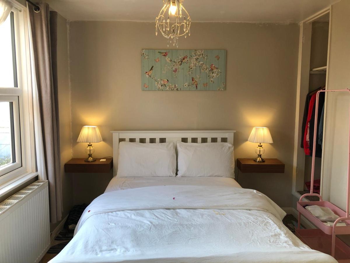 Bed and Breakfast Carena House Кэнтербари Экстерьер фото