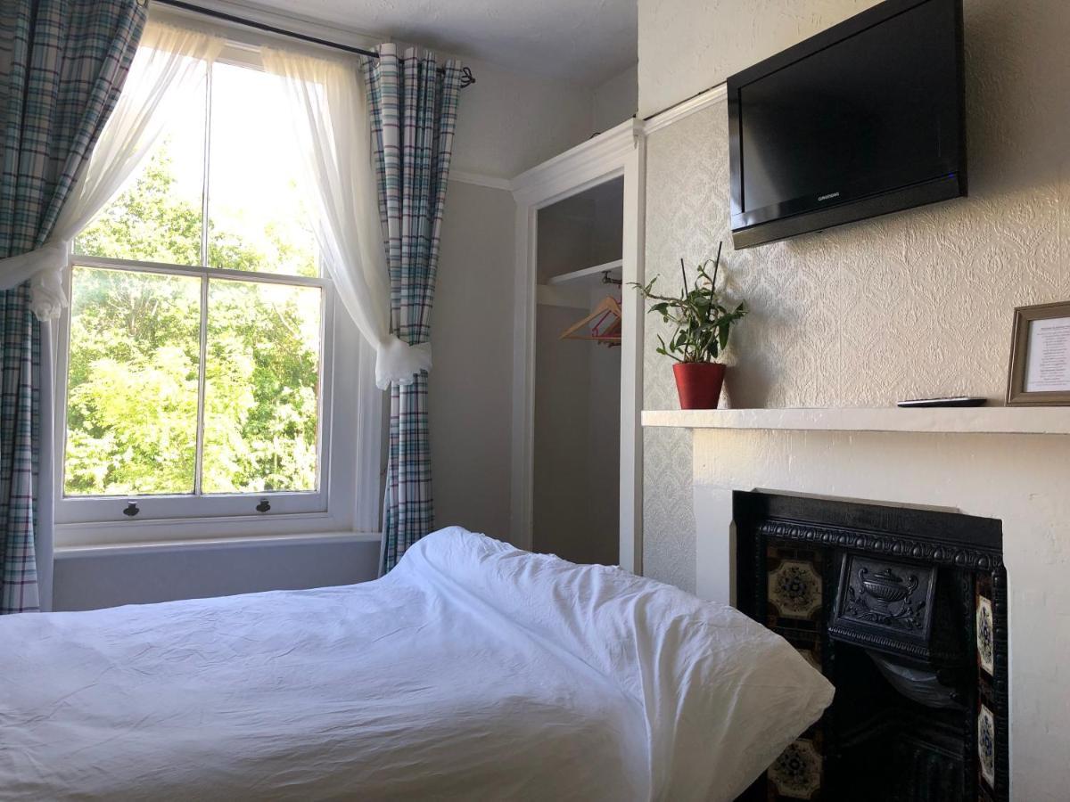 Bed and Breakfast Carena House Кэнтербари Экстерьер фото