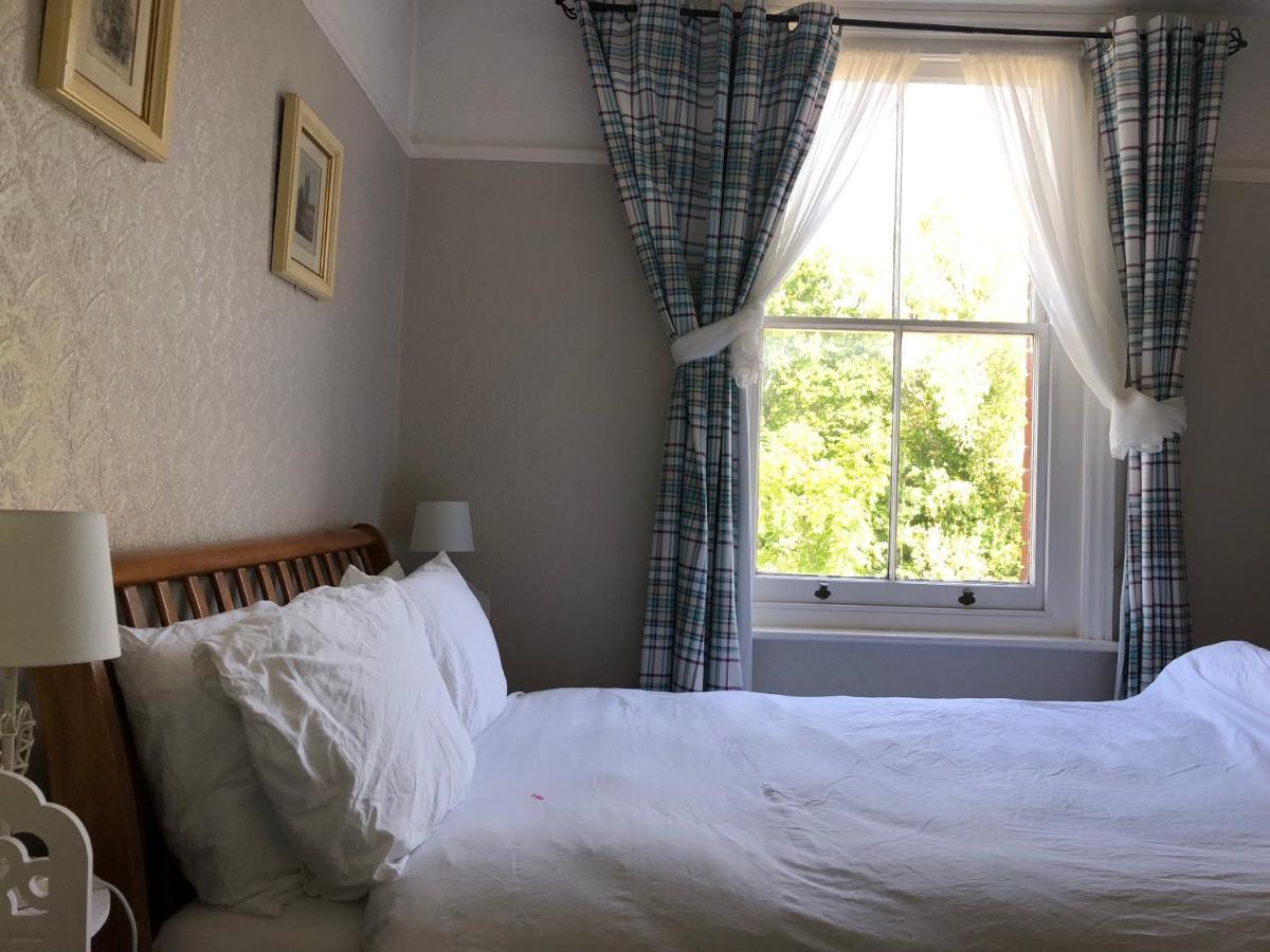 Bed and Breakfast Carena House Кэнтербари Экстерьер фото